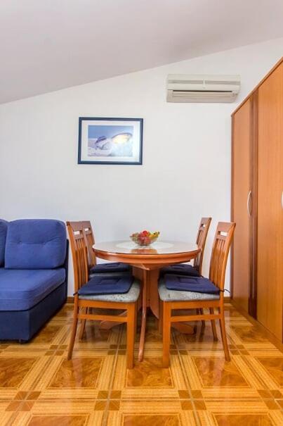 Apartments Tonimir Vodice Exterior foto